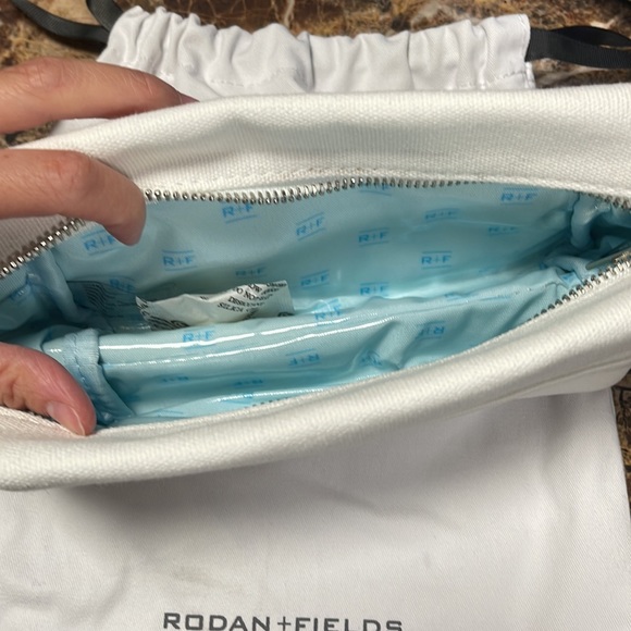 Rodan+Fields bag - Picture 2 of 3
